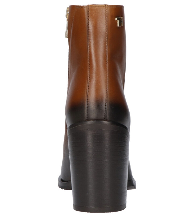 Tommy Hilfiger Enkellaars <span>FW0FW05164 GOW</span> FW0FW05164 GOW cognac - www.bremmerschoenen.info - Bremmer Schoenen