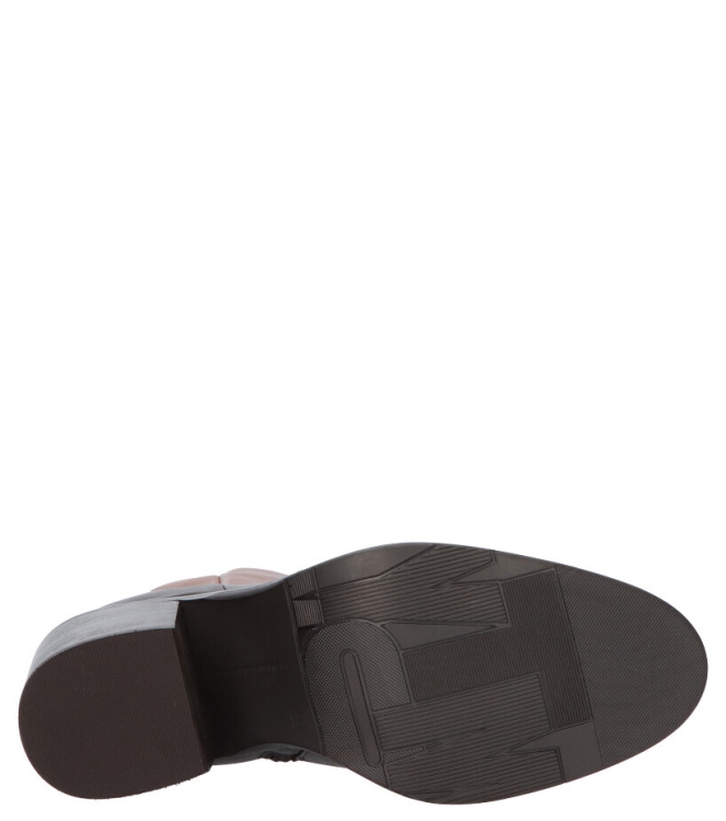 Tommy Hilfiger Enkellaars <span>FW0FW05164 GOW</span> FW0FW05164 GOW cognac - www.bremmerschoenen.info - Bremmer Schoenen