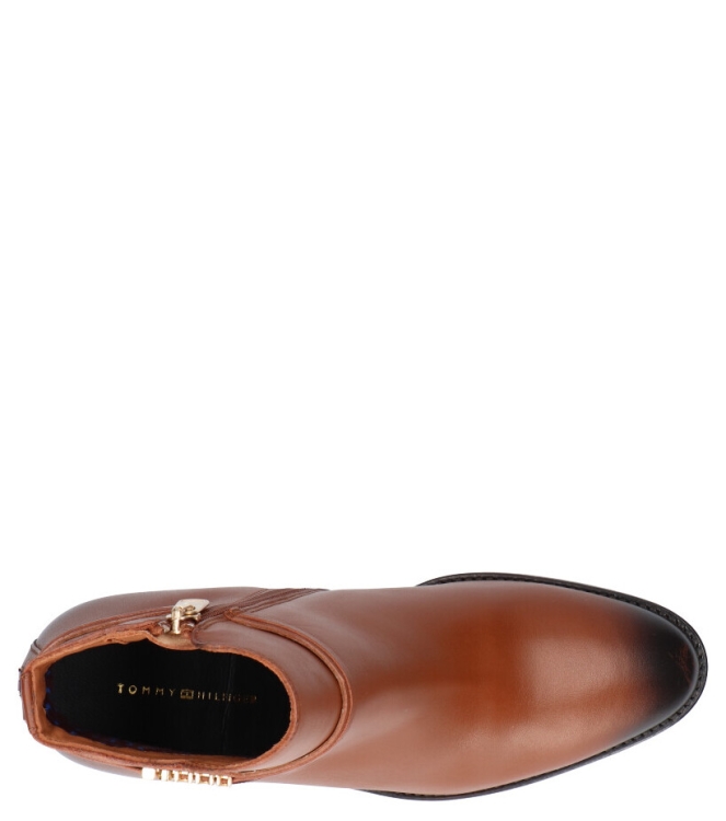 Tommy Hilfiger Enkellaars <span>FW0FW05196 GOW</span> FW0FW05196 GOW cognac - www.bremmerschoenen.info - Bremmer Schoenen
