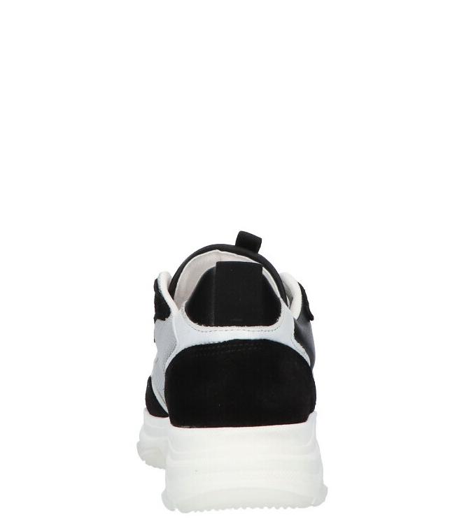 Giga Sneaker <span>G3667 F37A11</span> G3667 F37A11 zwart - www.bremmerschoenen.info - Bremmer Schoenen