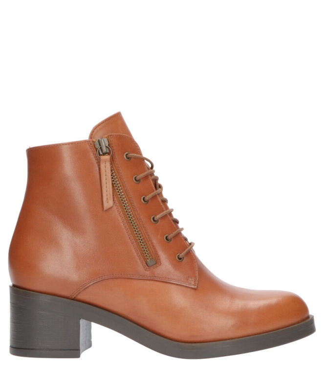 Verhulst veterboot <span>0447-113-144 Olivia</span> 0447-113-144 Olivia cognac - www.bremmerschoenen.info - Bremmer Schoenen