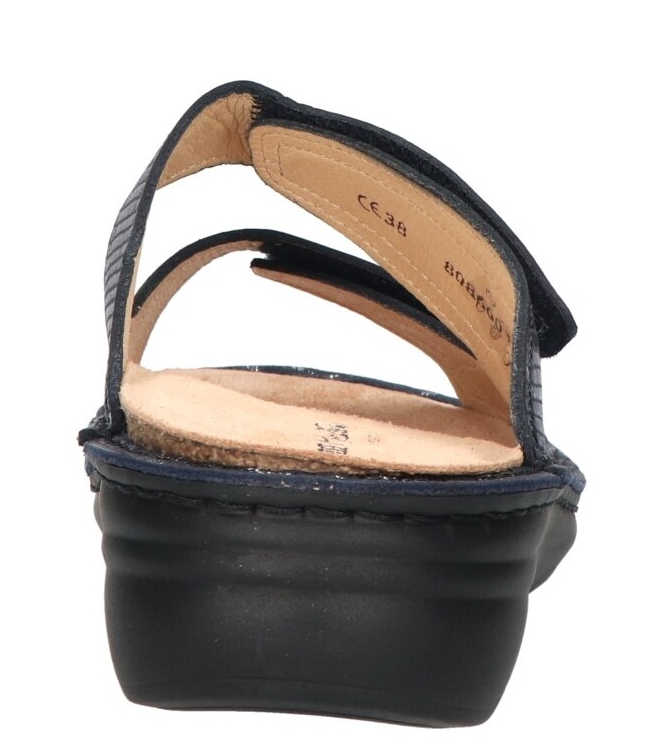 Finn Comfort slipper <span>2642 814046 Moorea</span> 2642 814046 Moorea blauw - www.bremmerschoenen.info - Bremmer Schoenen