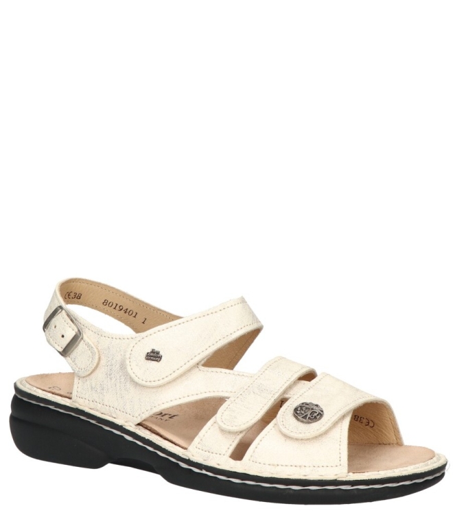 Finn Comfort sandaal <span>2562 818222 Gomera</span> 2562 818222 Gomera beige - www.bremmerschoenen.info - Bremmer Schoenen